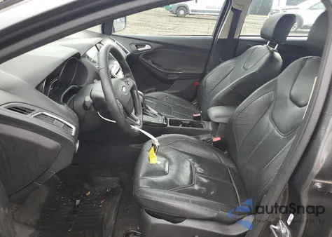 2018 Ford Focus Titanium from USA, damaged, VIN 1FADP3J27JL323319